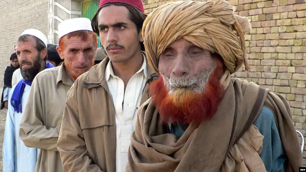 A group of ethnic Pashtun men